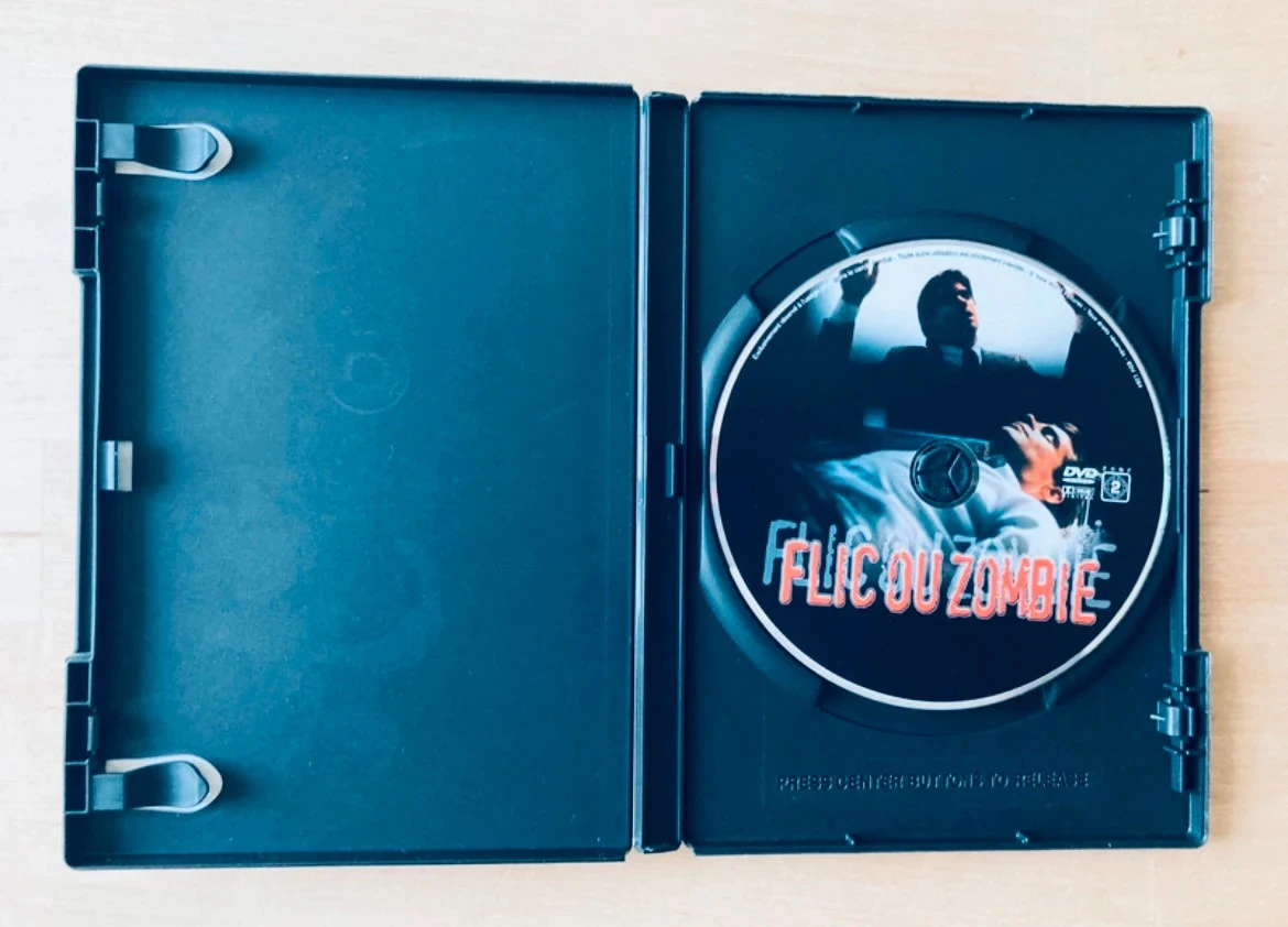 DVD Flic ou zombie. – photo 2